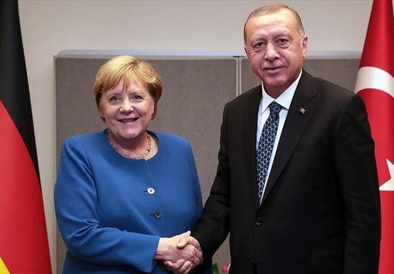 گفت وگوی تلفنی اردوغان و مرکل درباره لیبی و سوریه گفت وگوی تلفنی اردوغان و مرکل درباره لیبی و سوریه