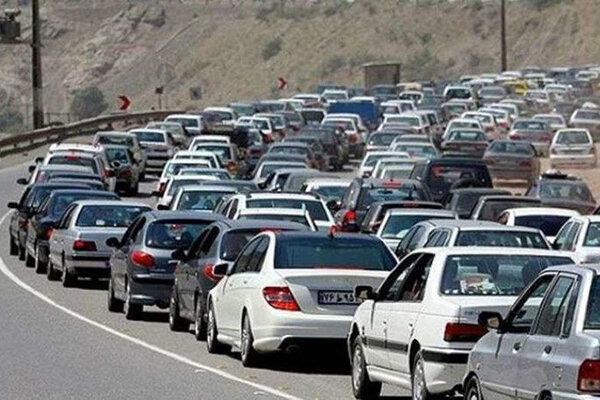 جاده چالوس در تعطیلات عید فطر یک طرفه می شود جاده چالوس در تعطیلات عید فطر یک طرفه می گردد