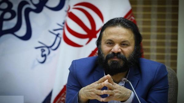 می توان از آثار شاعران ایرانی پنجاه نمایشنامه اقتباس کرد