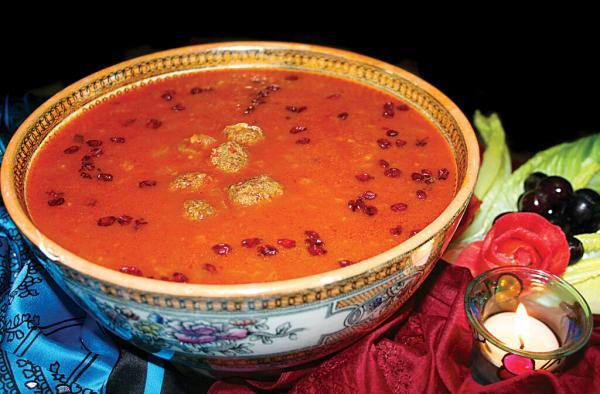 آذری ها فقط با آش دوغشان نیست که معروفند! ، تا حالا آش گوجه سنتی آذربایجان را امتحان نموده اید؟