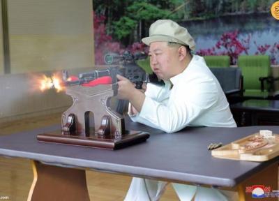 شلیک کیم جونگ اون در کارخانه اسلحه سازی